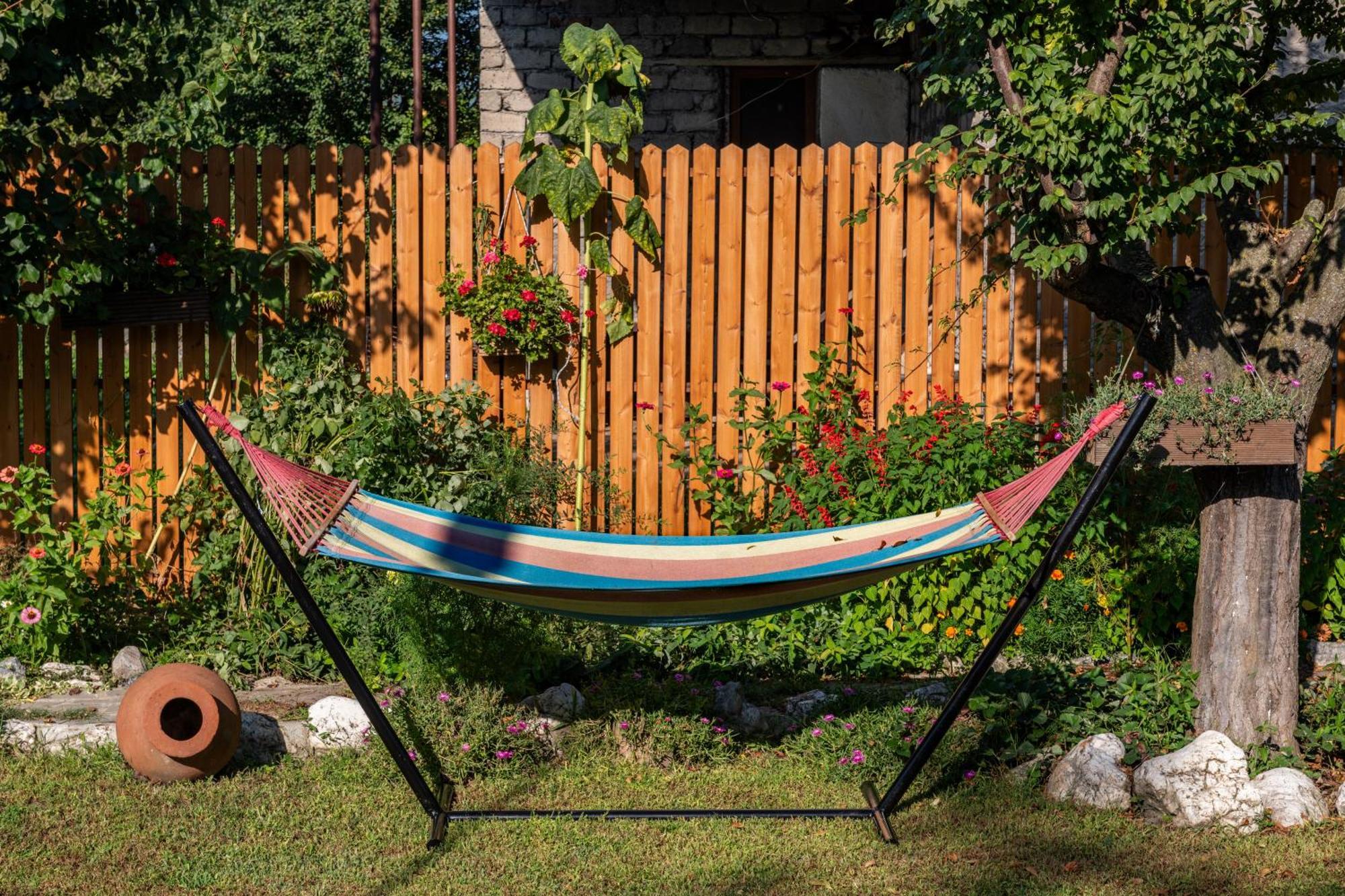 Alvani Inn K'vemo Alvani Eksteriør billede